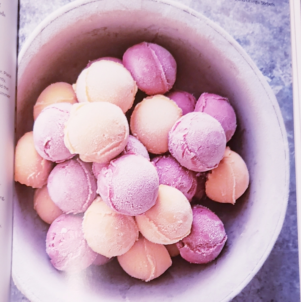 Frozen Dessert book - more than 60 recipes - Picture 2 of 3